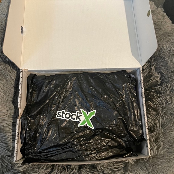 Alternate Grape Jordan Retro 5’s - Picture 4 of 4